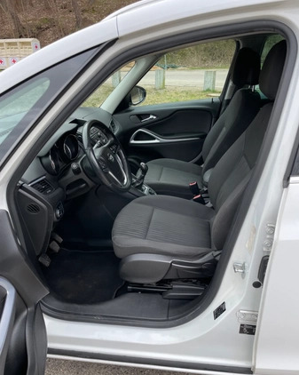 Opel Zafira cena 33900 przebieg: 266560, rok produkcji 2012 z Gdynia małe 137